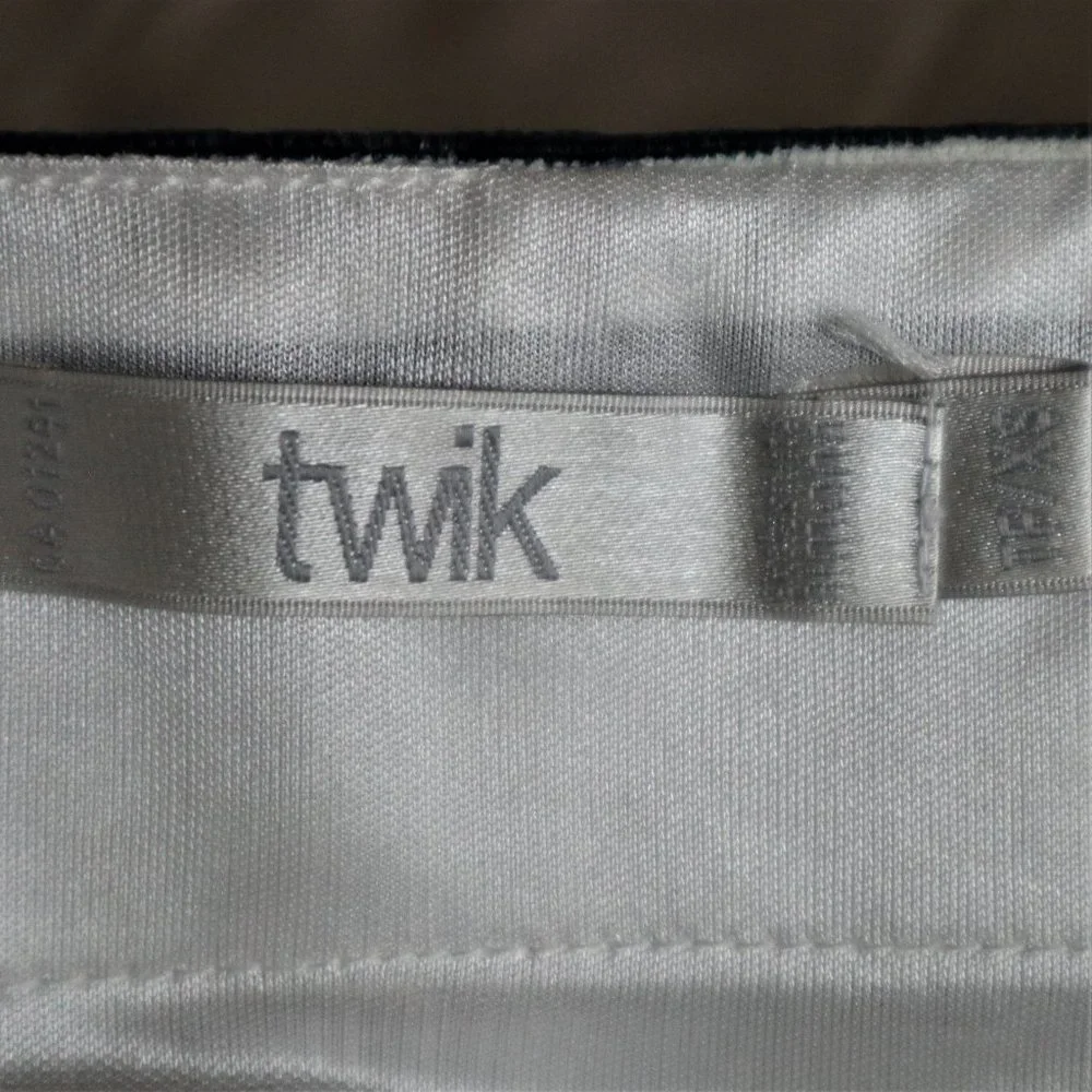 Navy, White, and Gold Sequined and Beaded Striped Mini Skirt - Picture 8 of 10